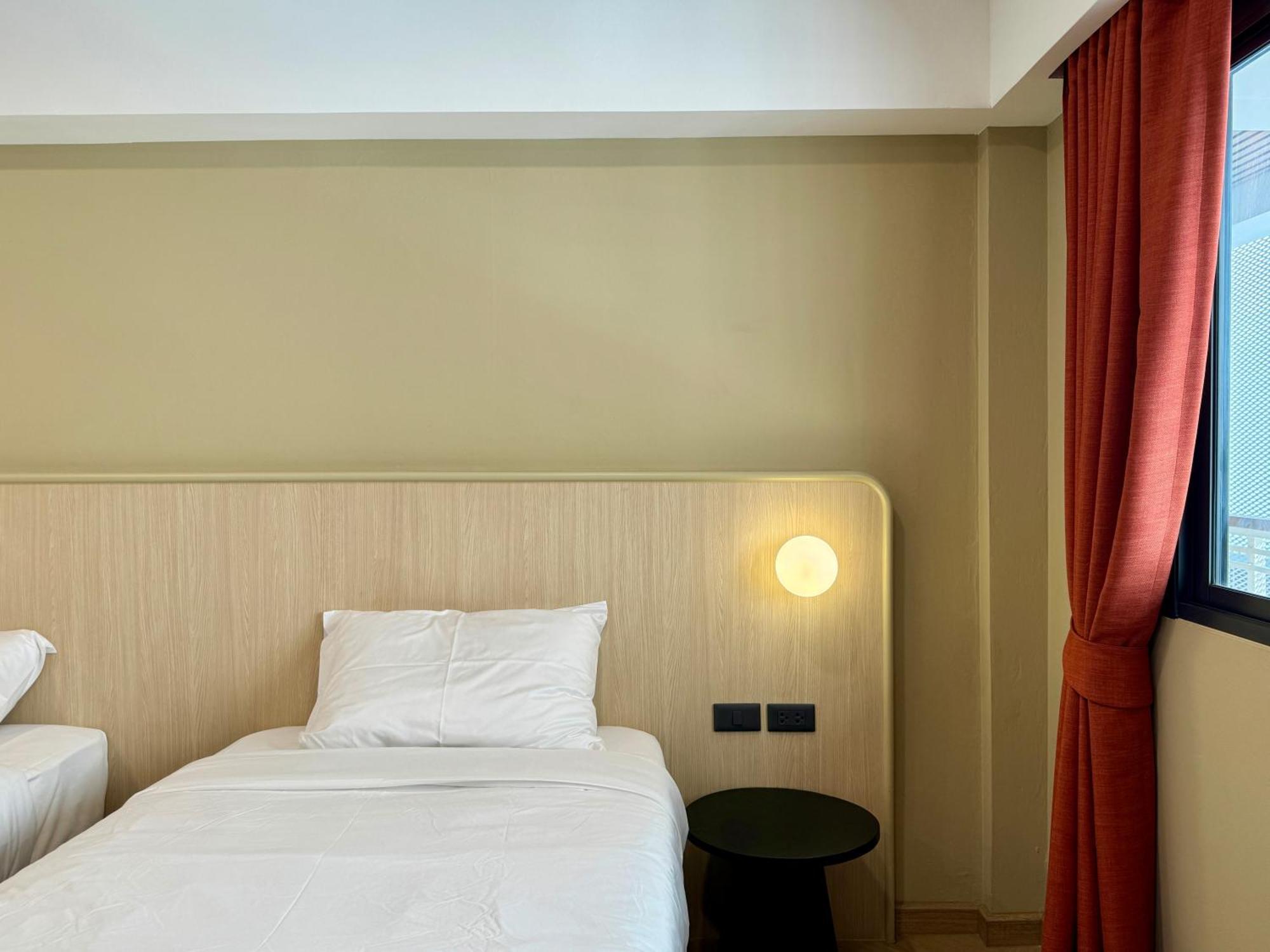 Parcel Hotel Бангкок Экстерьер фото